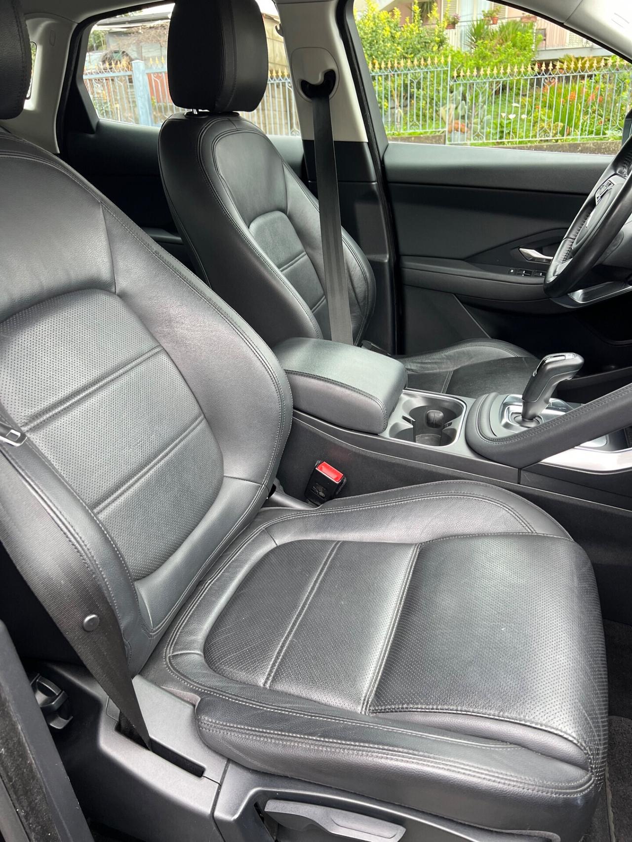 Jaguar E-Pace 2.0D 150 CV R-Dynamic