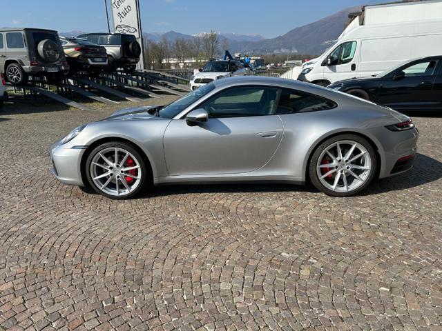 PORSCHE 992 Carrera 4S