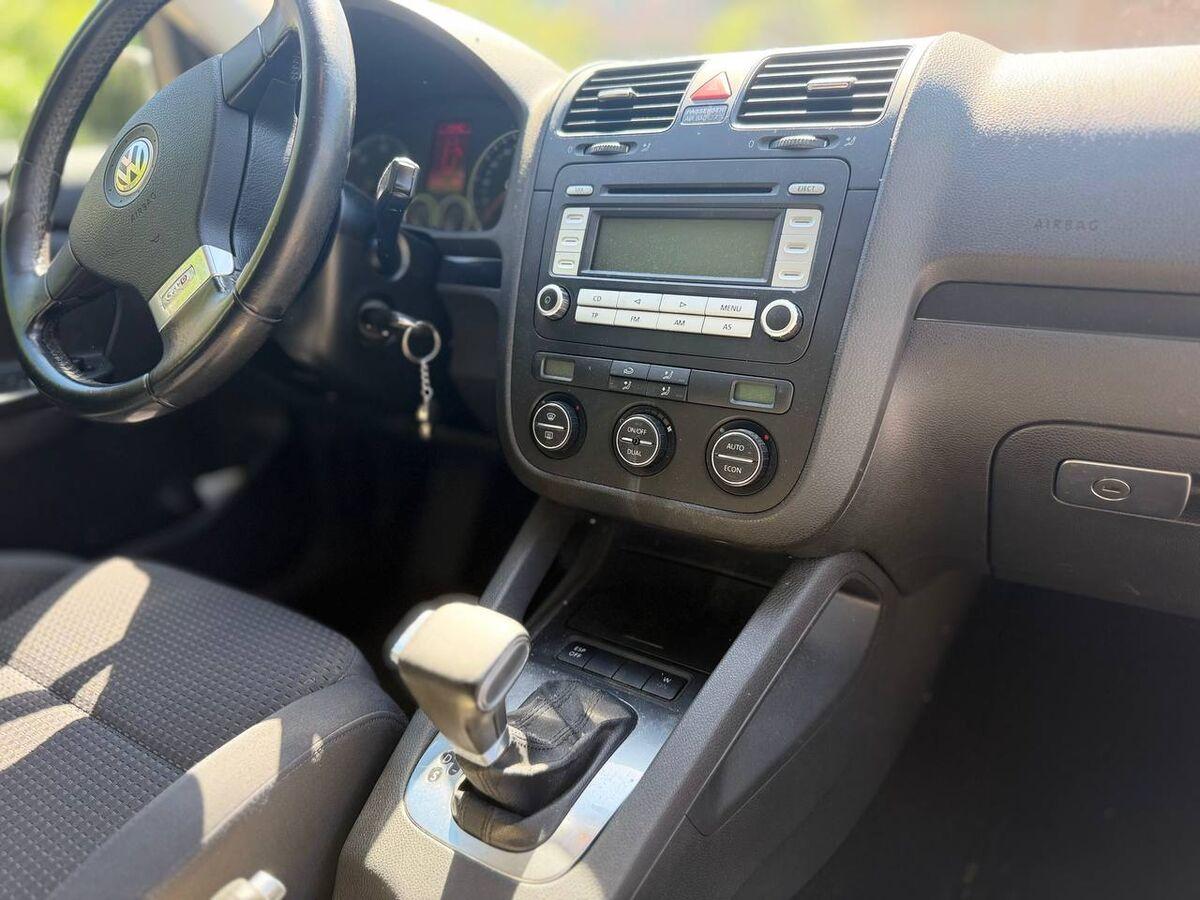 Volkswagen Golf 2.0 tdi Gt Sport 3p dsg dpf