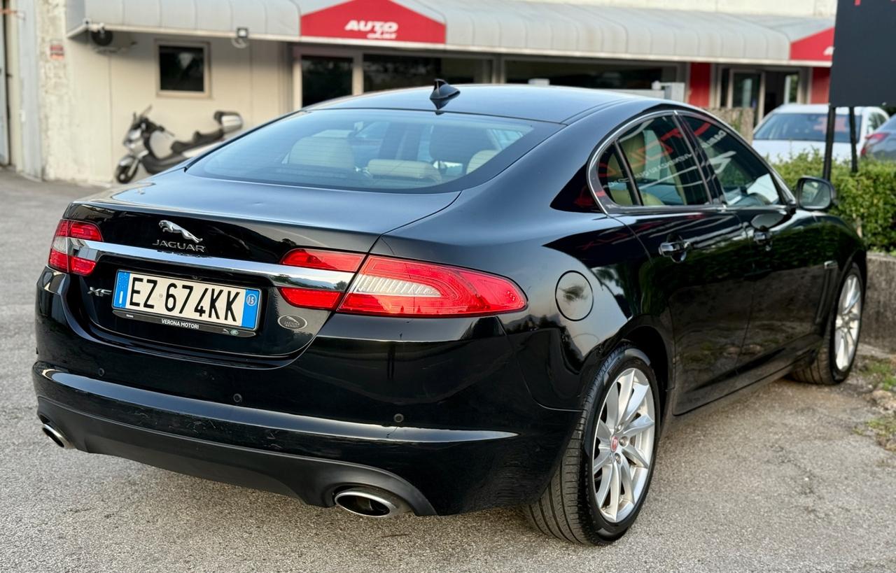 JAGUAR XF 3.0 D V6 240CV Portfolio - 2015