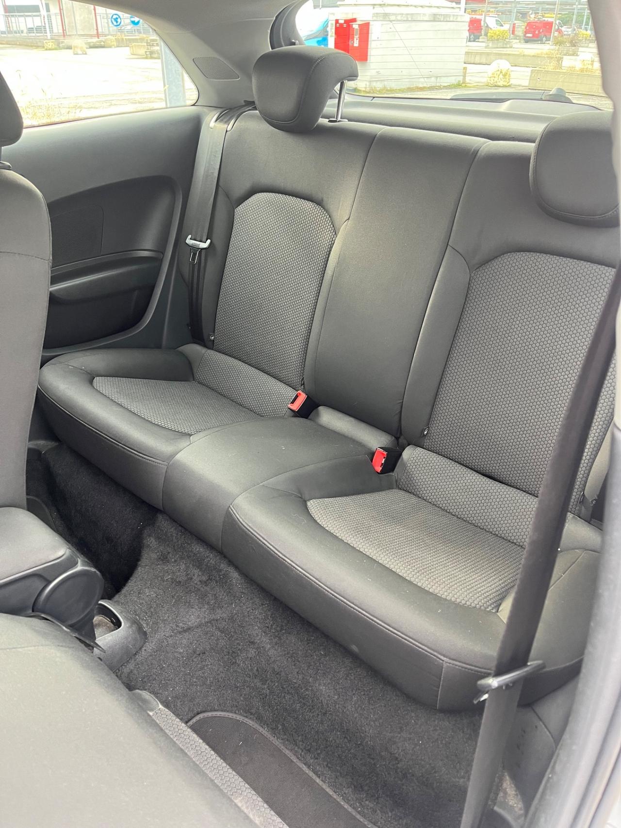 Audi A1 1.6 TDI S line edition