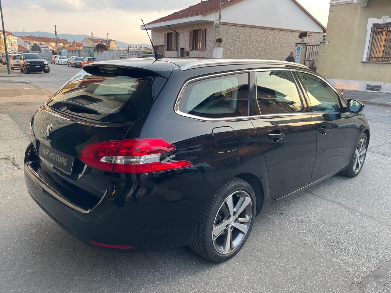 Peugeot 308 PureTech Turbo 130 S&S SW Allure