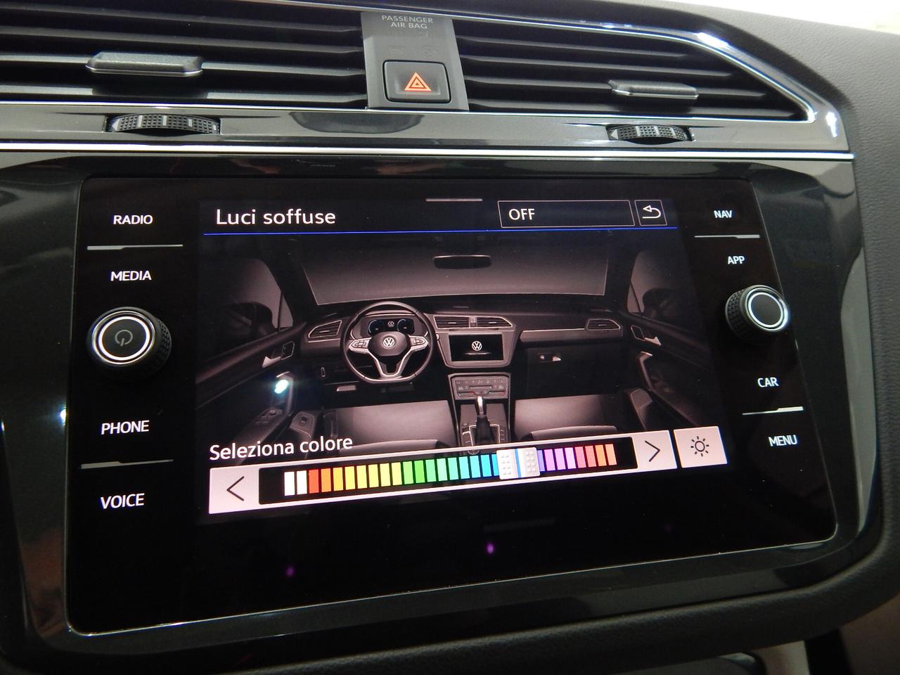 Volkswagen Tiguan 2.0 TDI Elegance 150cv DSG TETTO-NAVI-LED-PARK