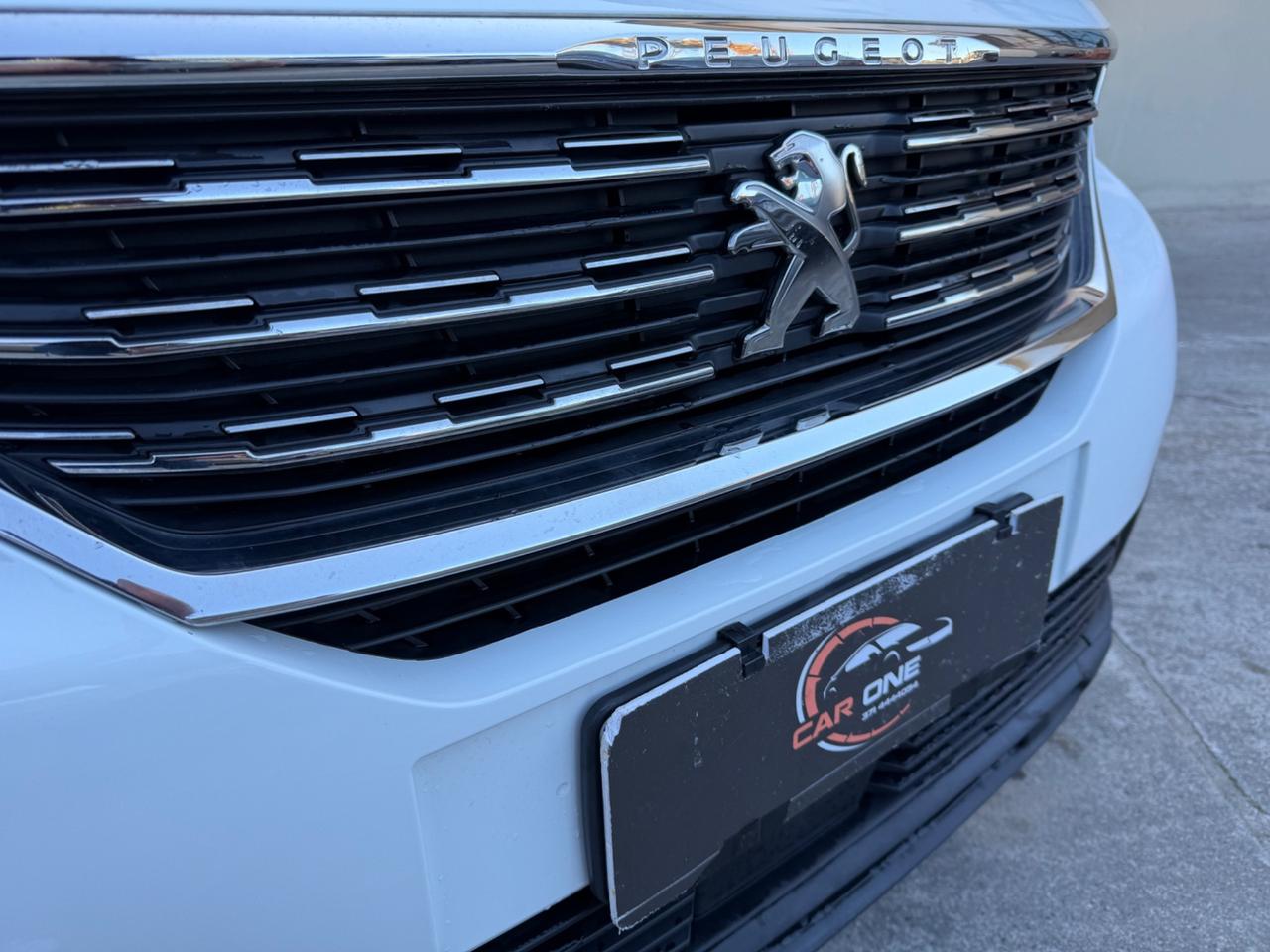 Peugeot 5008 BlueHDi 130 EAT8 Business 7 posti