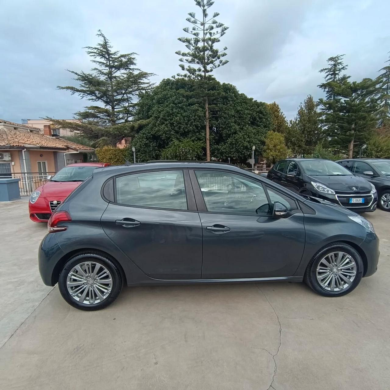 Peugeot 208 75Cv ok NEOPATENTAT