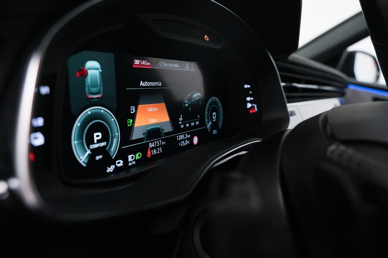 Audi Q8 60 TFSI e quattro tiptronic S line plus