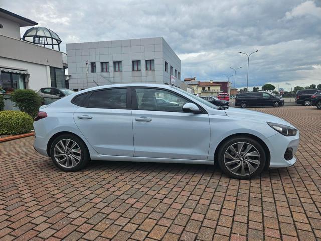 HYUNDAI i30 Fastback 1.0 T-GDI 12V Business