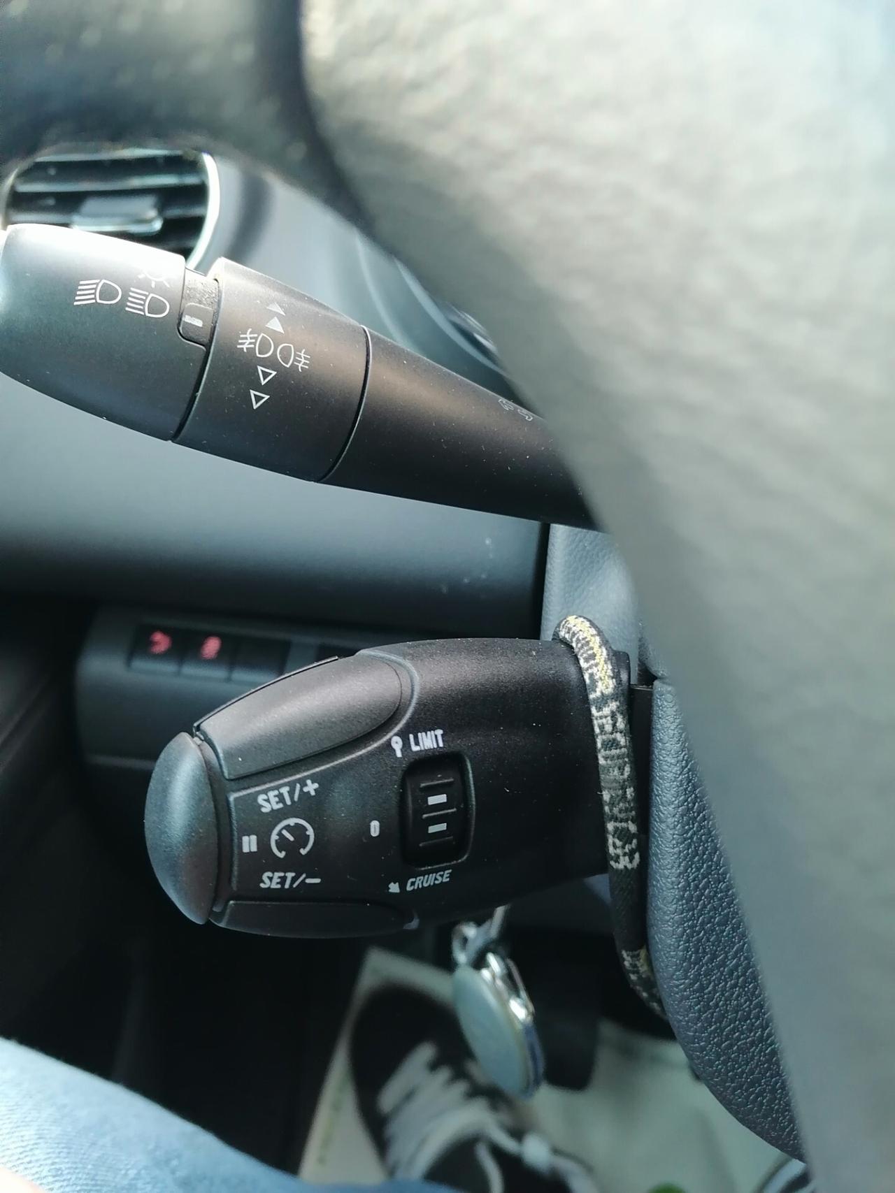 Peugeot 3008 1.6 HDi 115CV Allure TETTO PANORAMICO 2014