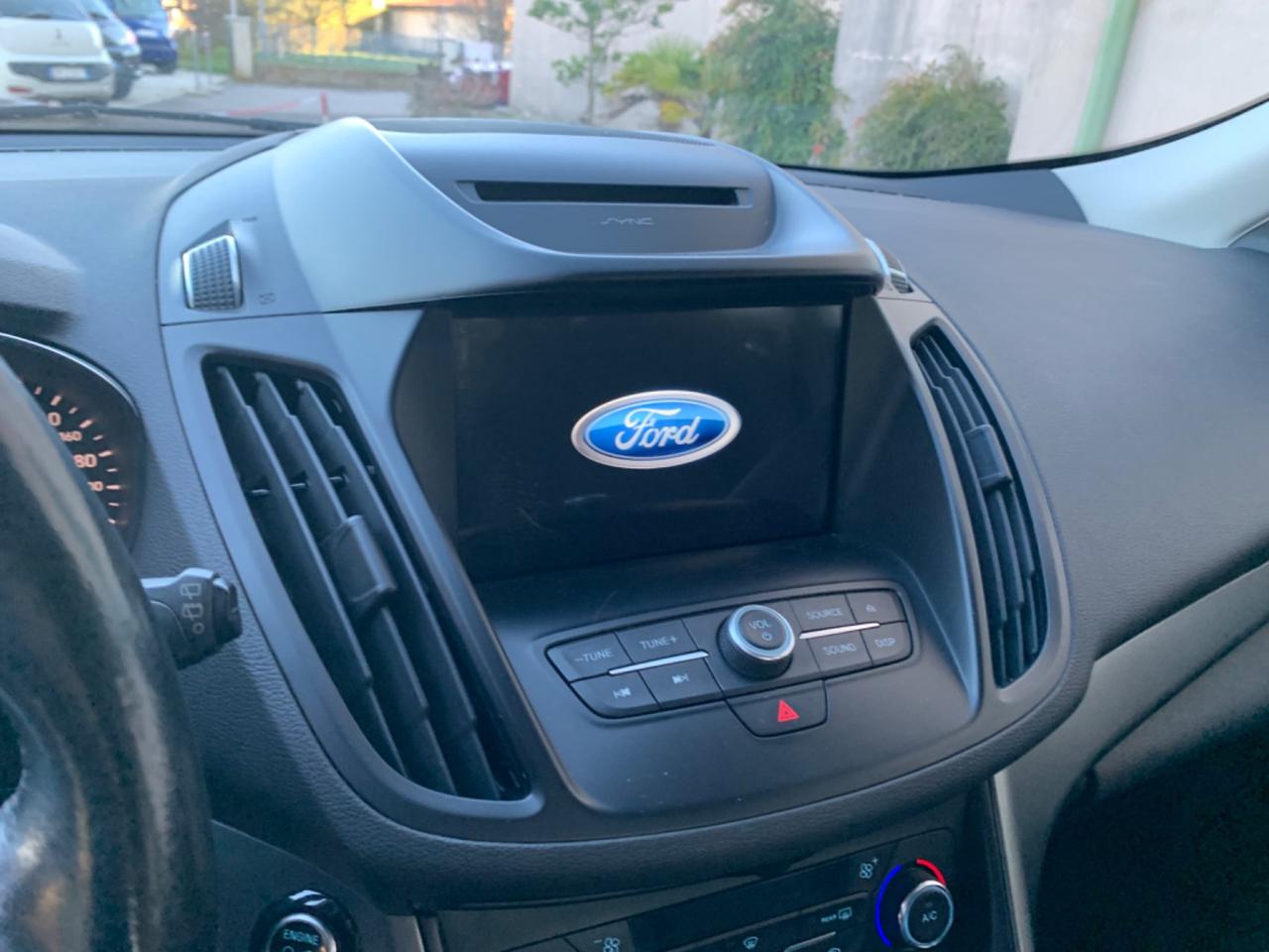 Ford Kuga 1.5 TDCI 120 CV S&S 2WD Titanium