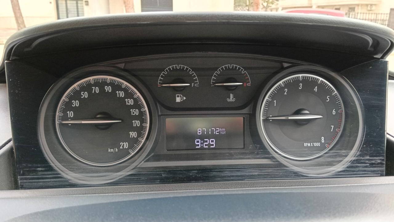 LANCIA YPSILON 1.2 B/GPL-CASA MADRE