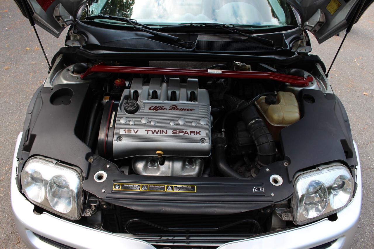 Alfa Romeo GTV Spider 2.0i 16V Twin Spark cat L