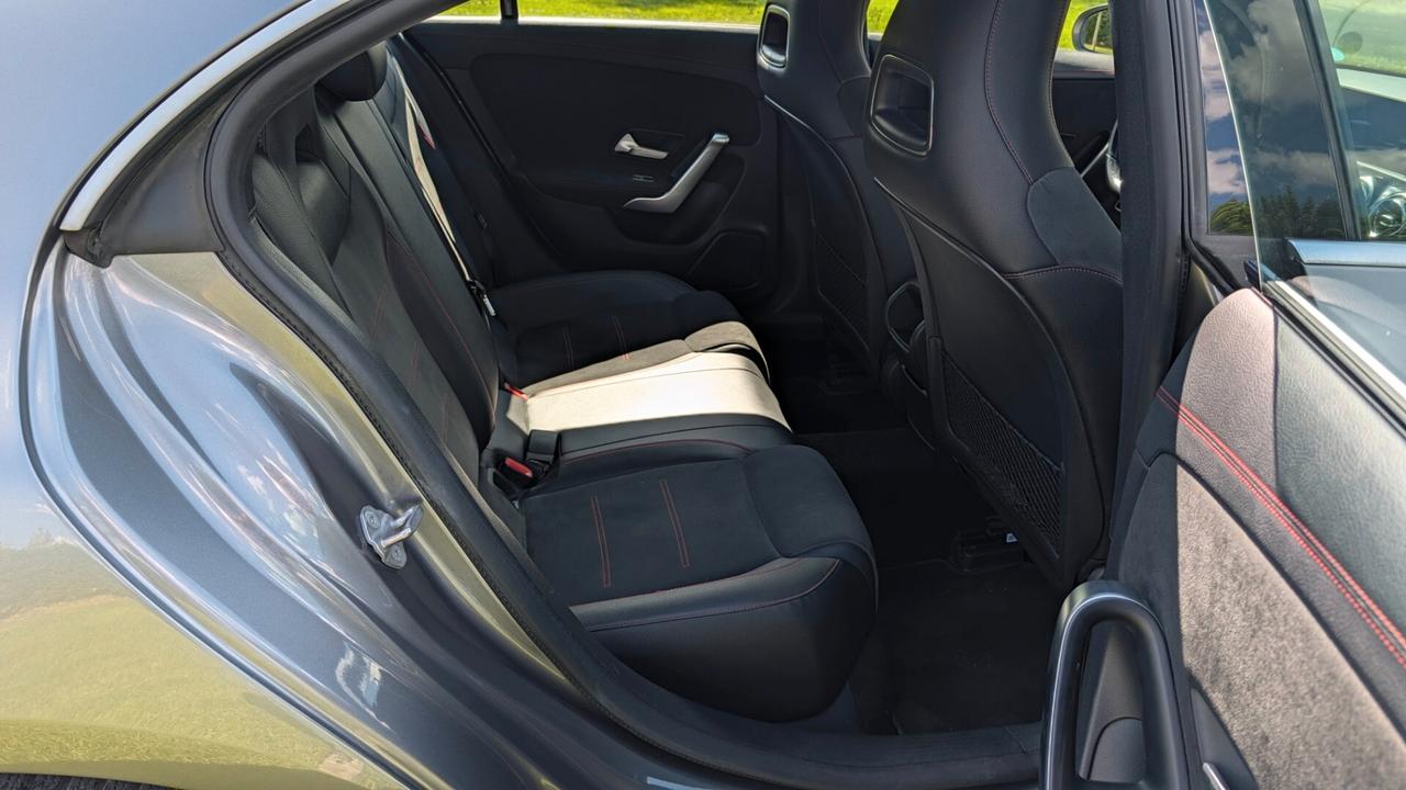 Mercedes-benz CLA 200 d Automatic Premium