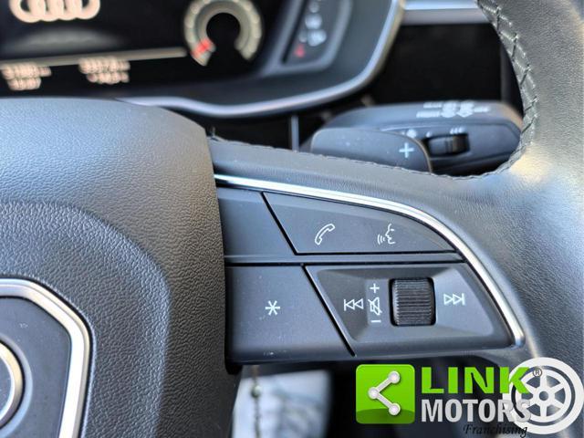 AUDI Q3 35 TDI S tronic Identity Black Business Advantage