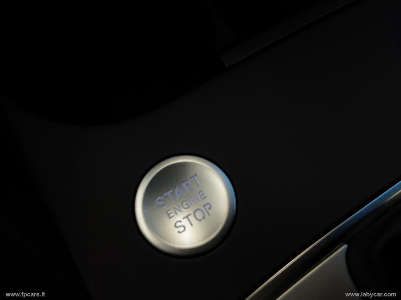 AUDI Q2 30 TDI S tronic Identity Black