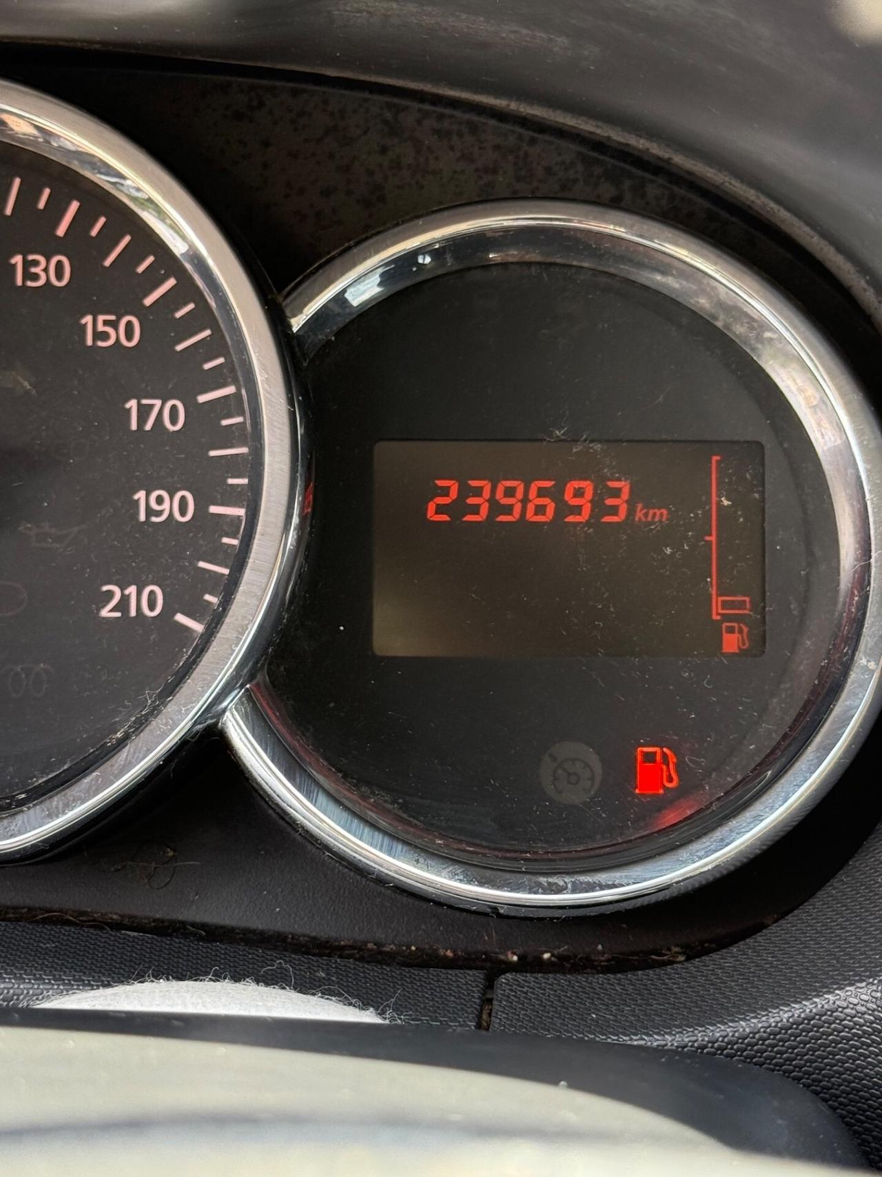 Dacia Duster 1.6 105cv GPL km certificati neopaten