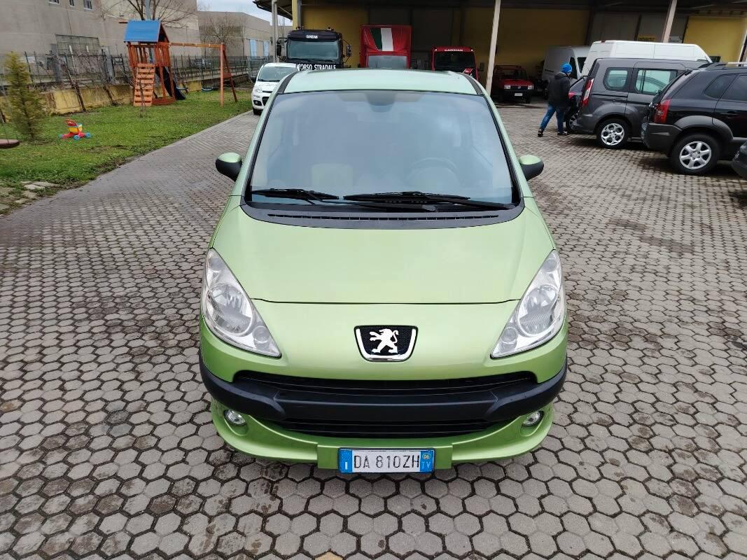 Peugeot 1007 1.4 hdi Trendy