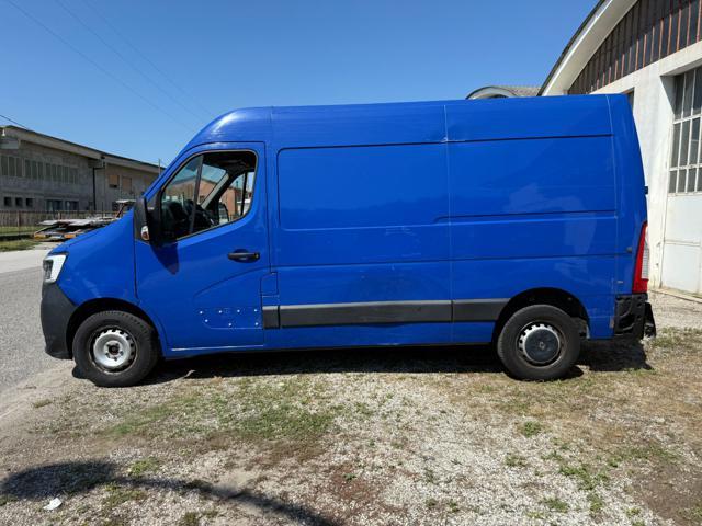 RENAULT Master T33 2.3 dCi 135 CV PASSO MEDIO