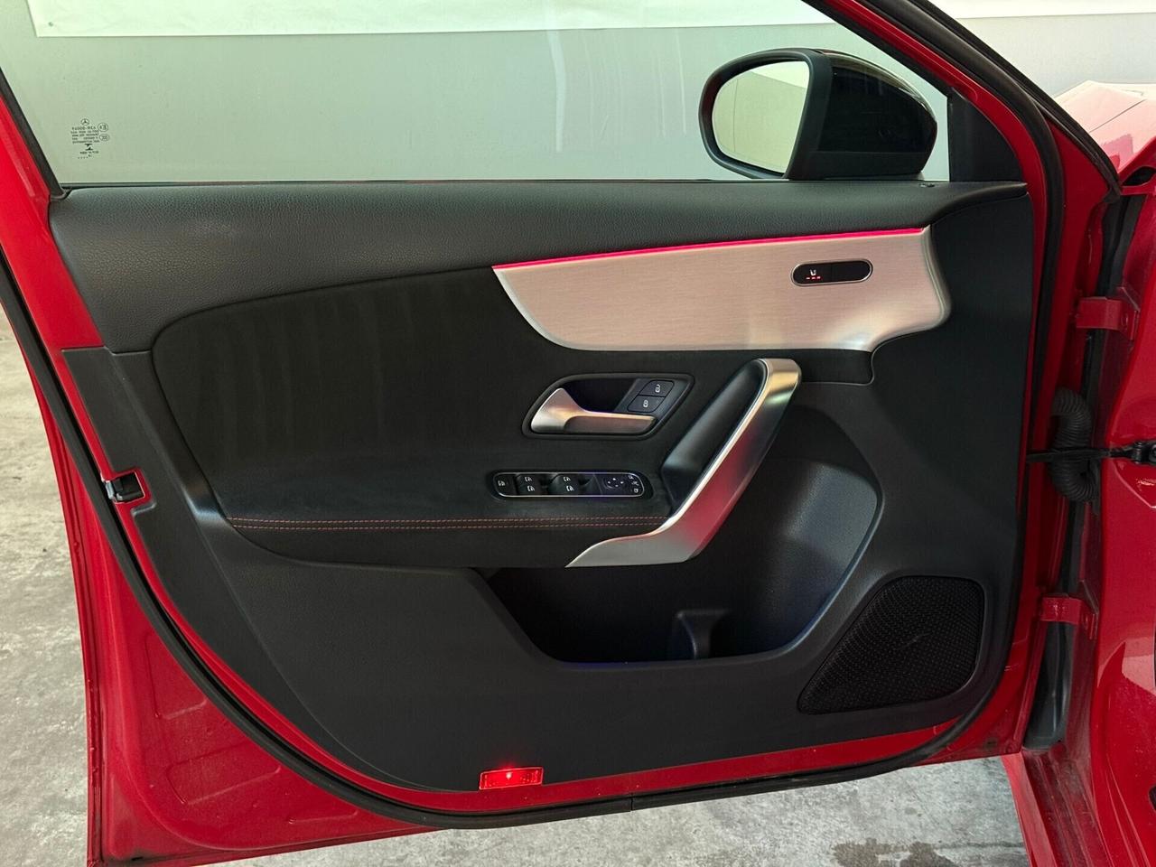 Mercedes-benz A 180 Premium AMG 64 colori*Multibaeam*Burmester