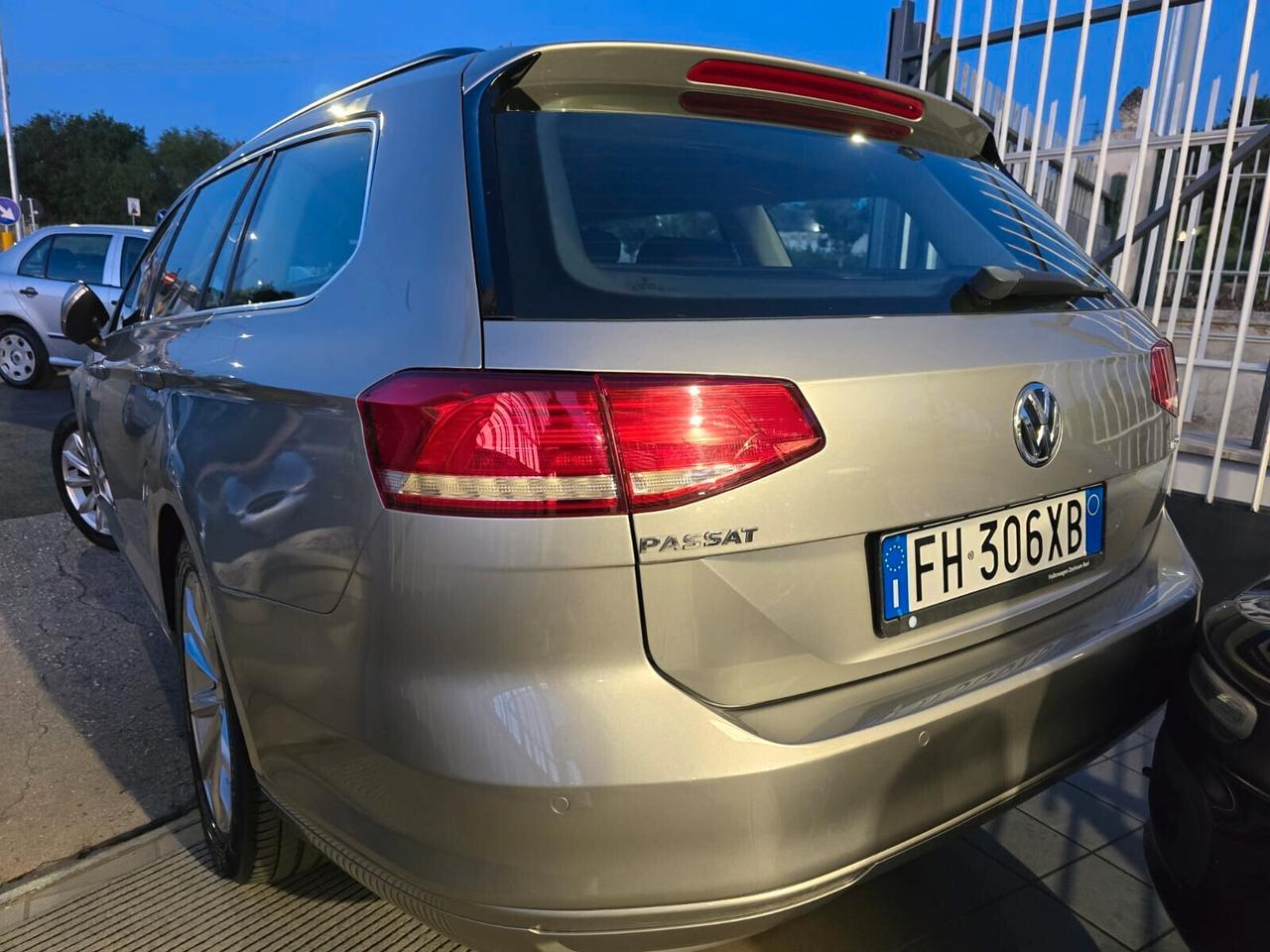 Volkswagen Passat Variant 2.0 TDI DSG Business BlueMotion Tech