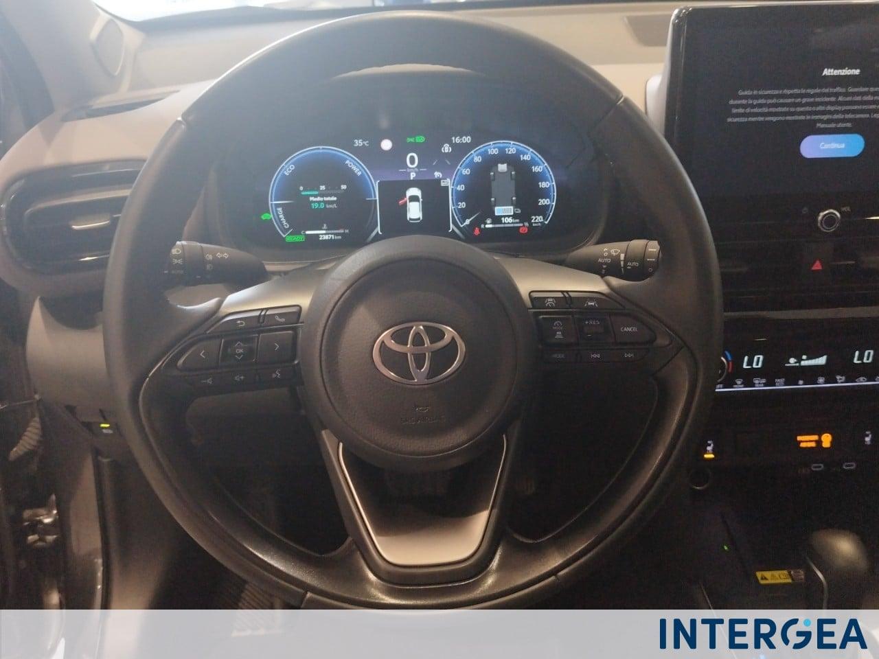 TOYOTA Yaris Cross 1.5h Lounge fwd 130cv e-cvt