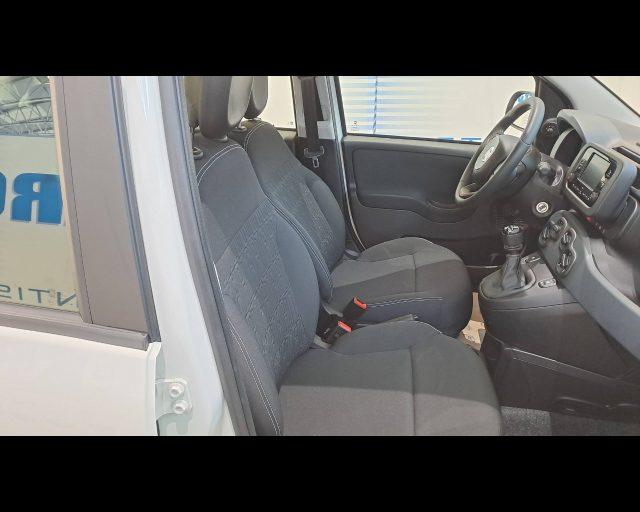 FIAT Panda 1.0 firefly hybrid Icon s&s 70cv 5p.ti