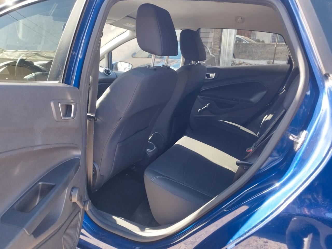 Ford Fiesta 1.5 TDCi 75CV 5 porte Titanium