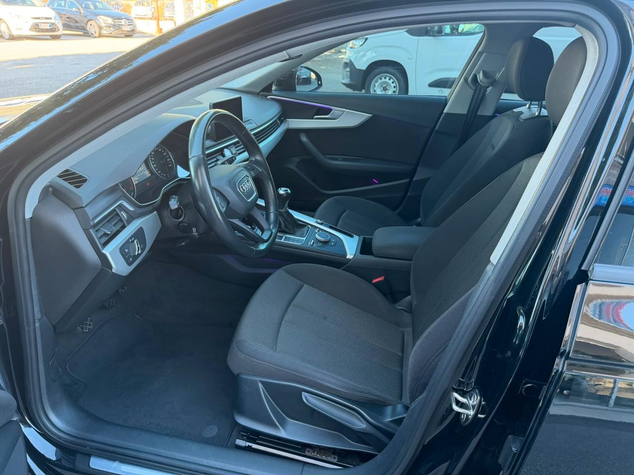Audi A4 Avant 2.0 TDI 150 CV SLINE