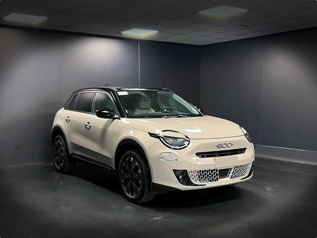 FIAT 600 Hybrid 110 CV DCT MHEV La Prima