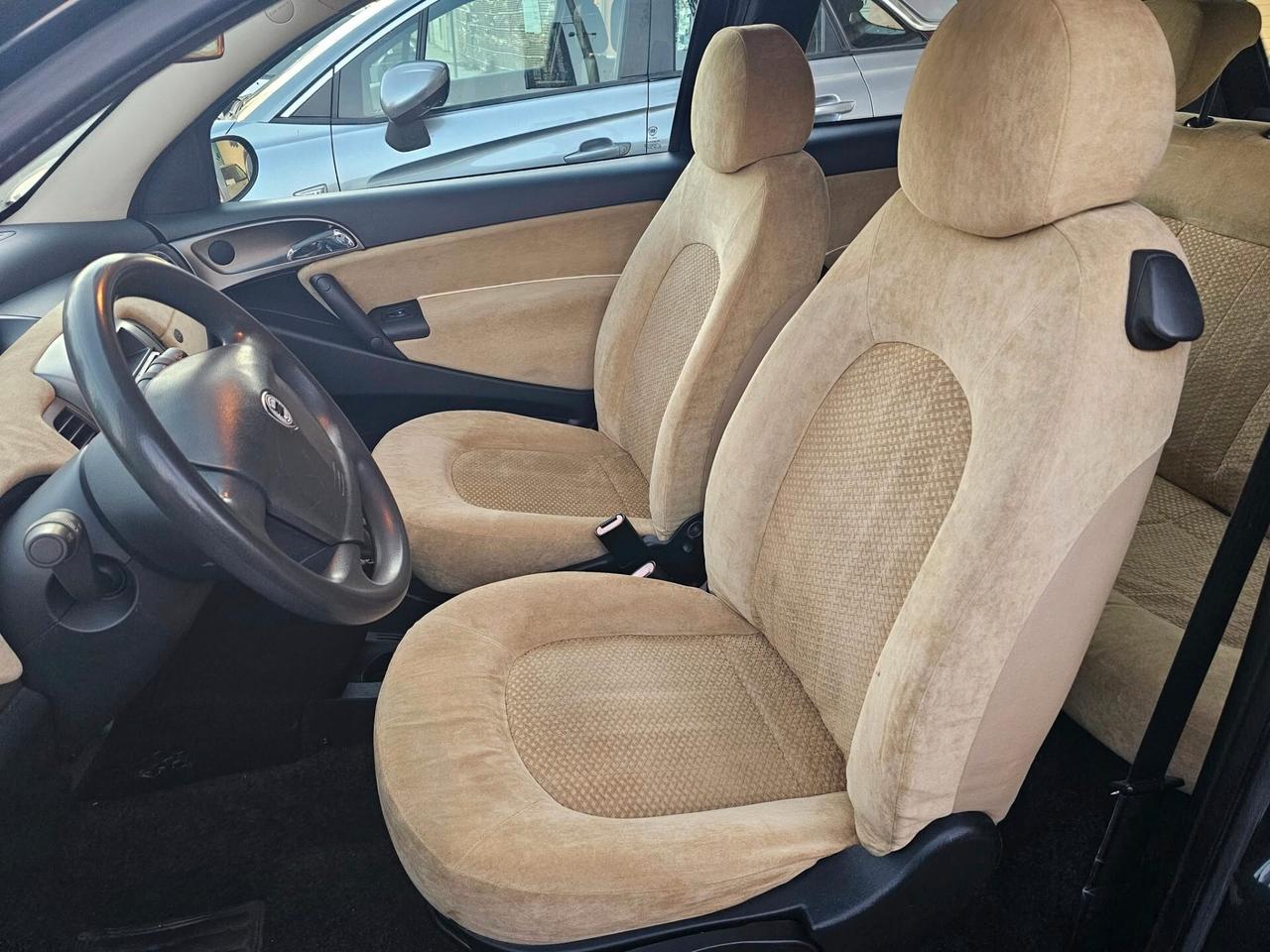 Lancia Ypsilon 1.3 Multijet 16V Platino