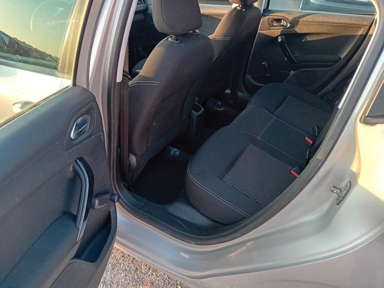 Peugeot 208 BlueHDi 75 5 porte Active