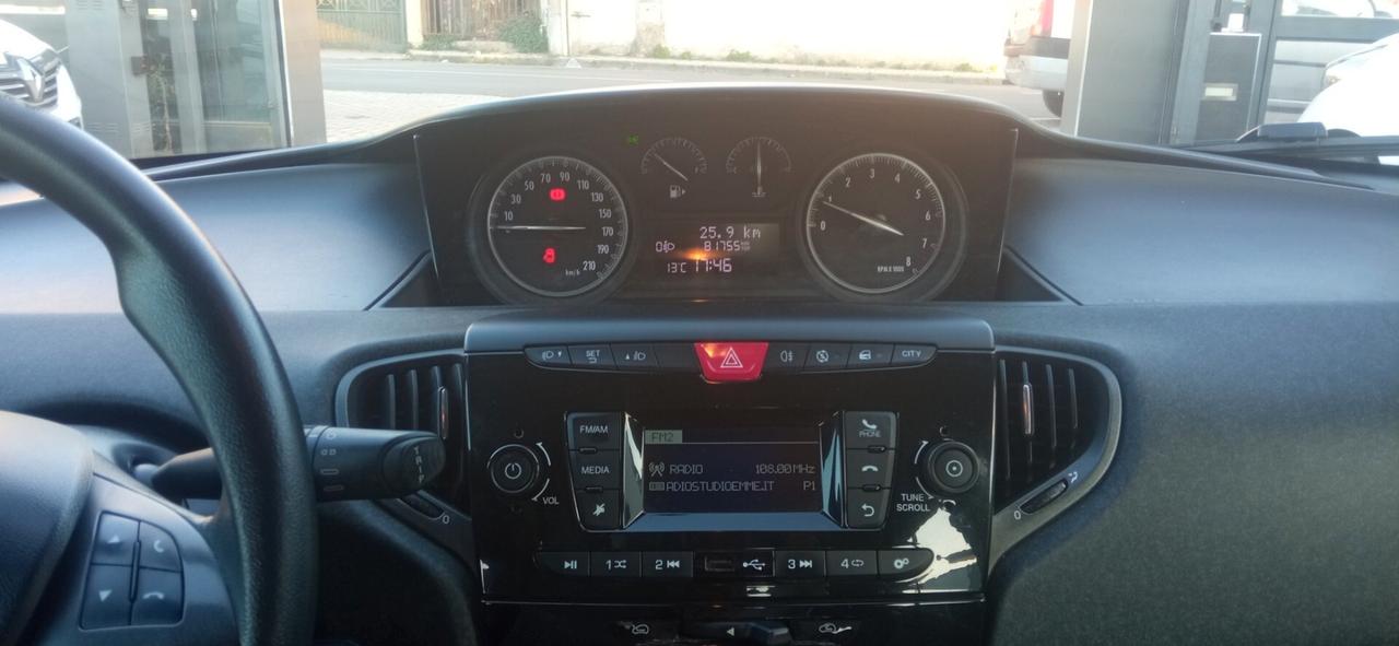 Lancia Ypsilon GPL SENZA BUSTA PAGA