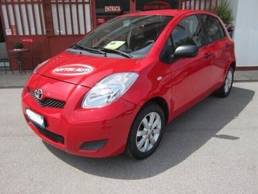 Toyota Yaris 1.0 5 porte NEOPATENTATI