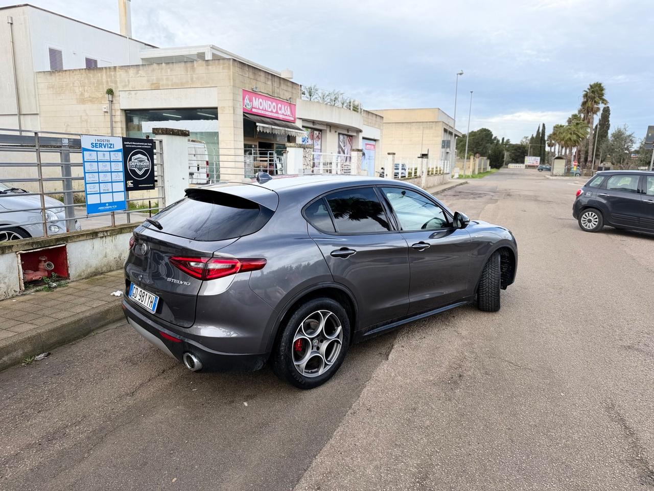 Alfa Romeo Stelvio 2.2 Turbodiesel 160 CV AT8 RWD Business
