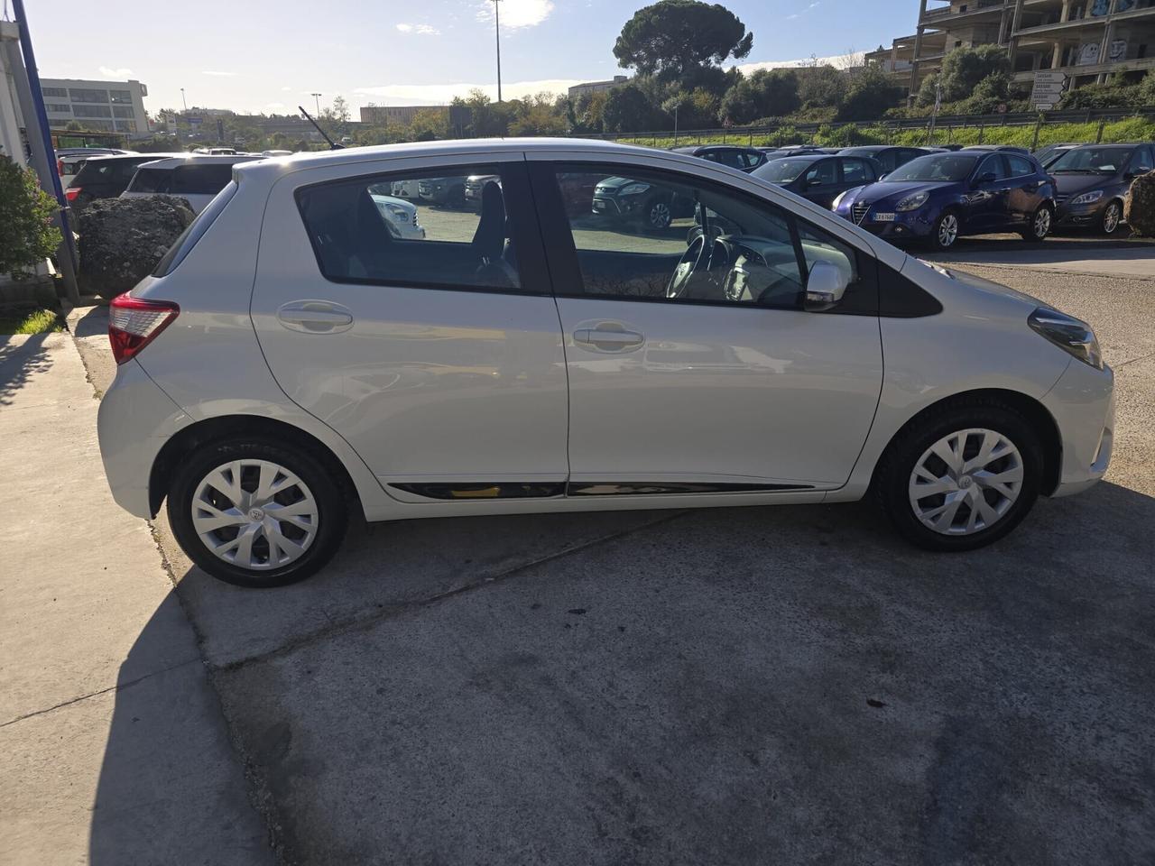 Toyota Yaris 1.0 72 CV 5 porte Active