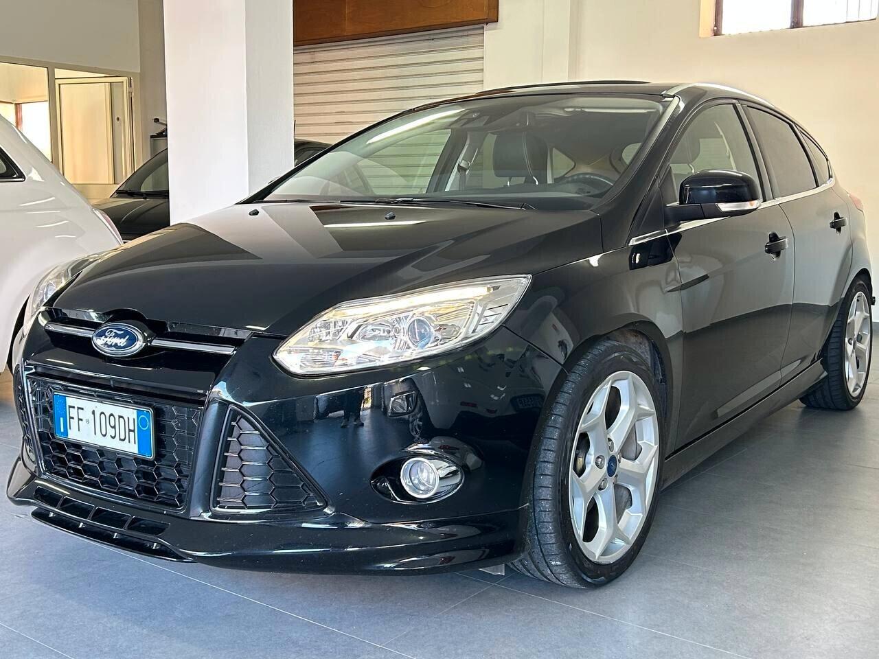 Ford Focus ST PACK - TETTO APRIBILE