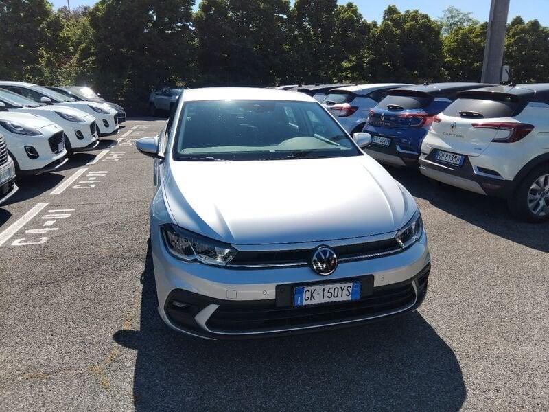 Volkswagen Polo VI 2022 1.0 tsi Style 95cv