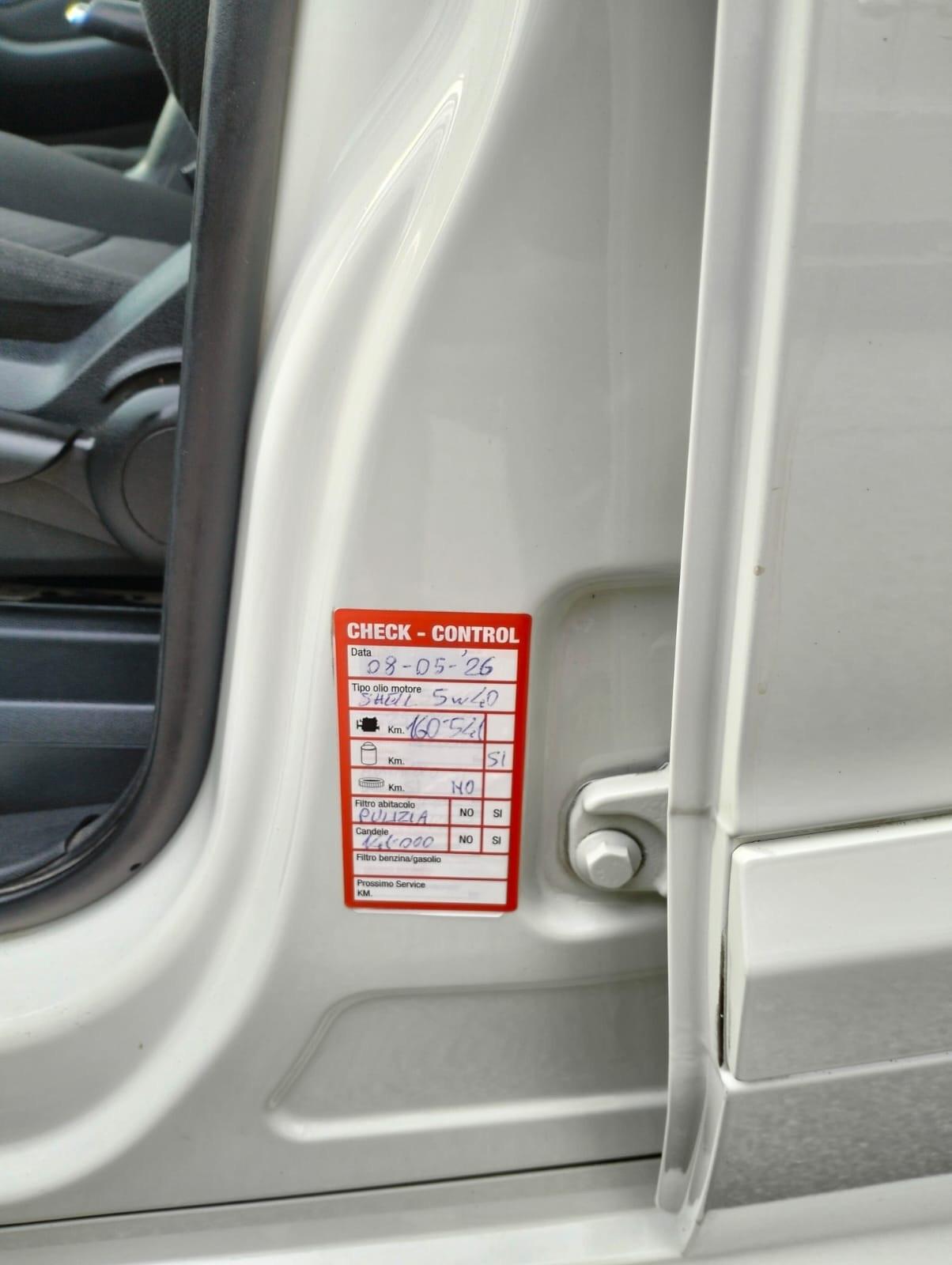 Mercedes-benz B 180 Benz Premium