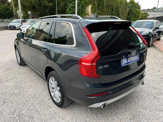 VOLVO XC90 D5 AWD Geartronic 7 posti Momentum