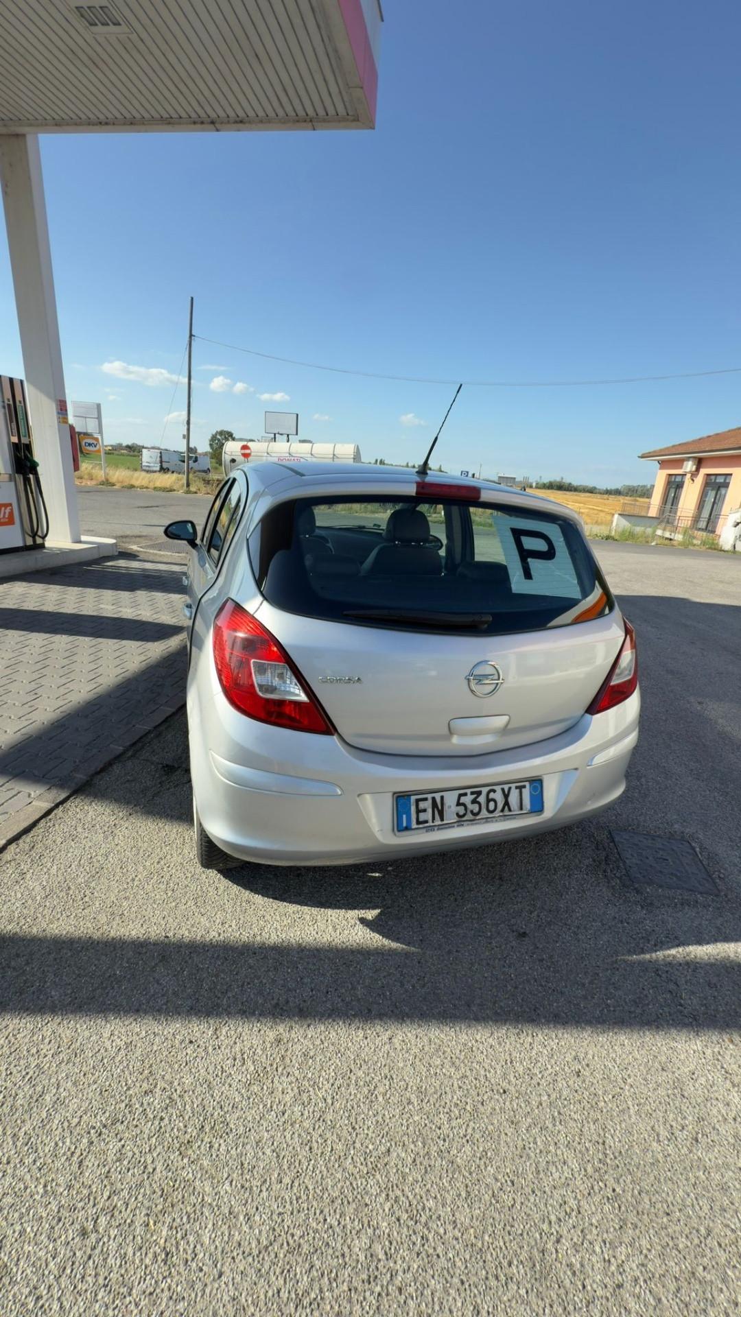 Opel Corsa 1.2 5 porte Edition