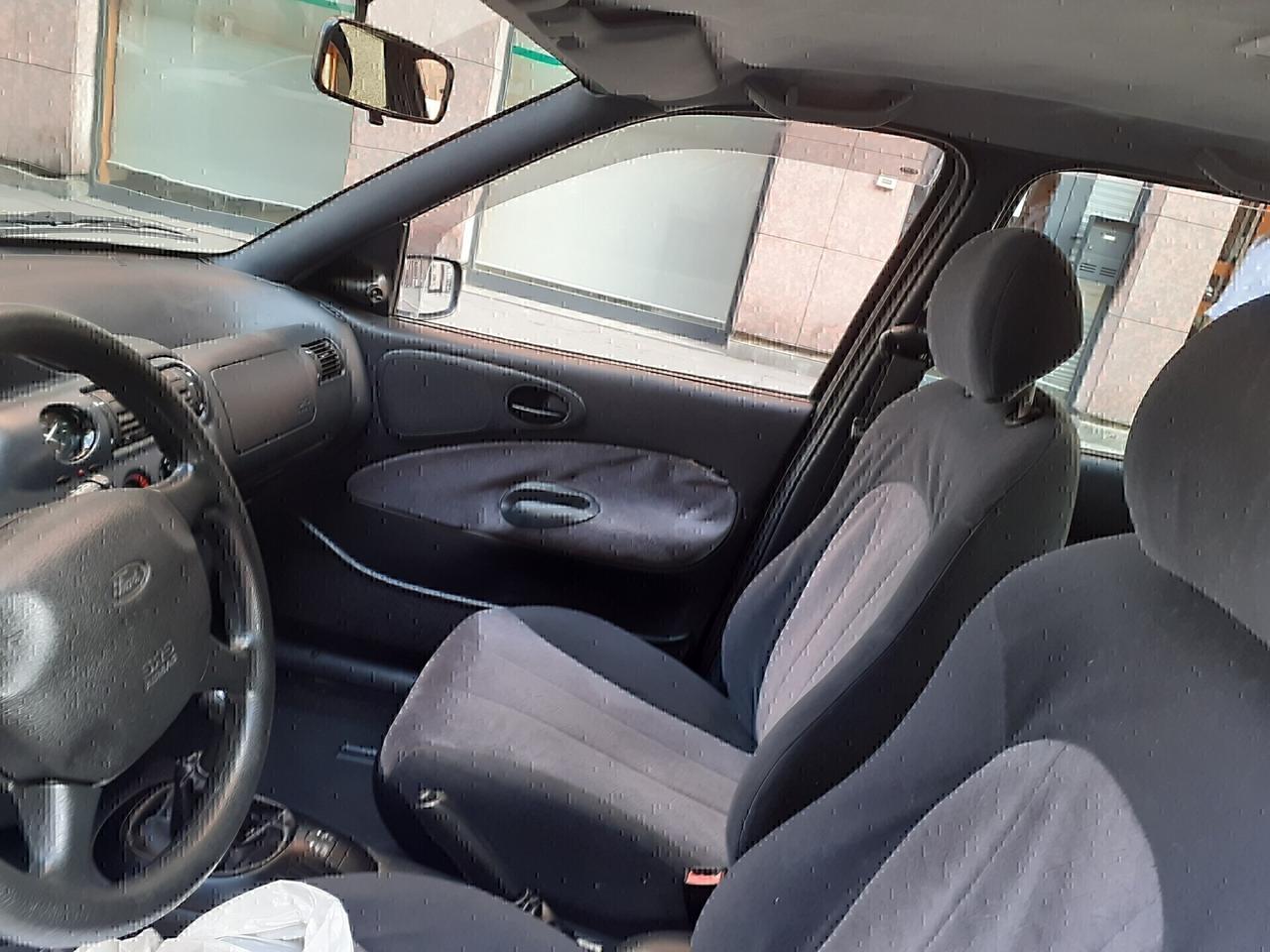 FORD ESCORT - APERTI AD AGOSTO
