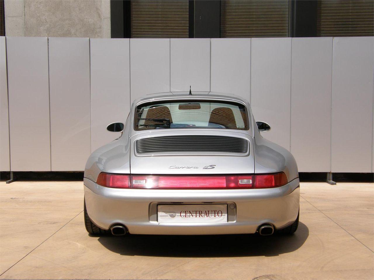 PORSCHE 993 Carrera 4 S