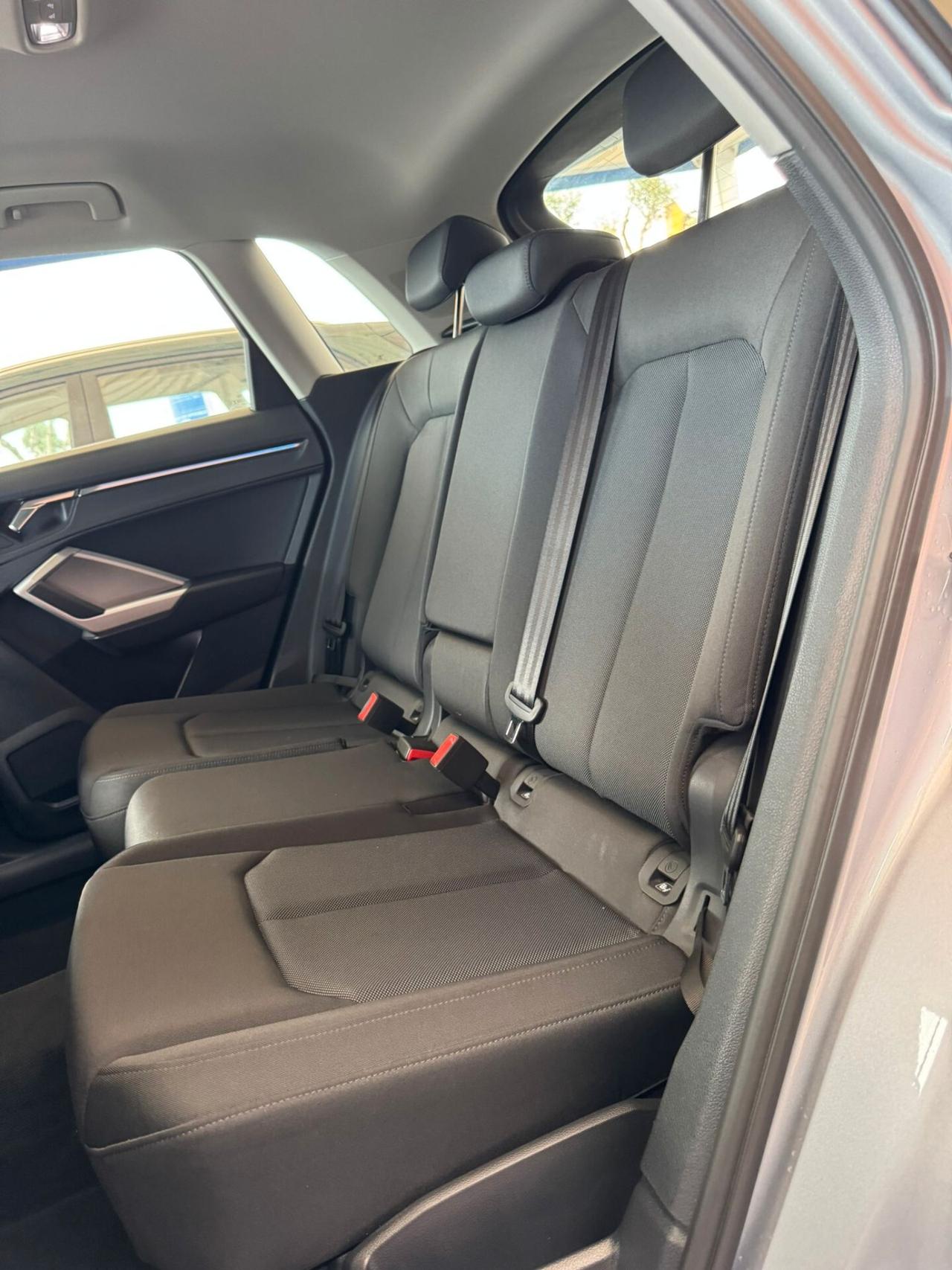Audi Q3 35 TDI S tronic Business Advanced
