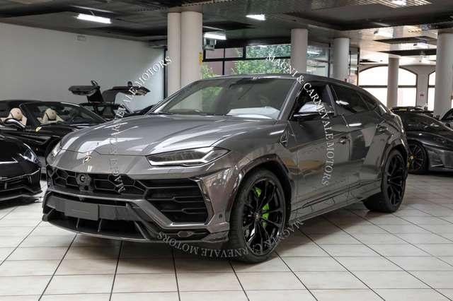 Lamborghini Urus AKRAPOVICH|FULL CARBON PACK|NIGHT VIEW|23''|B&O