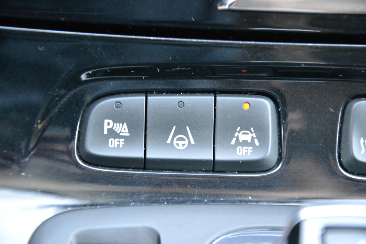 Opel Grandland 1.6 PHEV AWD GSe PREZZO SENZA VINCOLI UNIPRO FATTURABILE GARANZIA 12 MESI TOP DI GAMMA