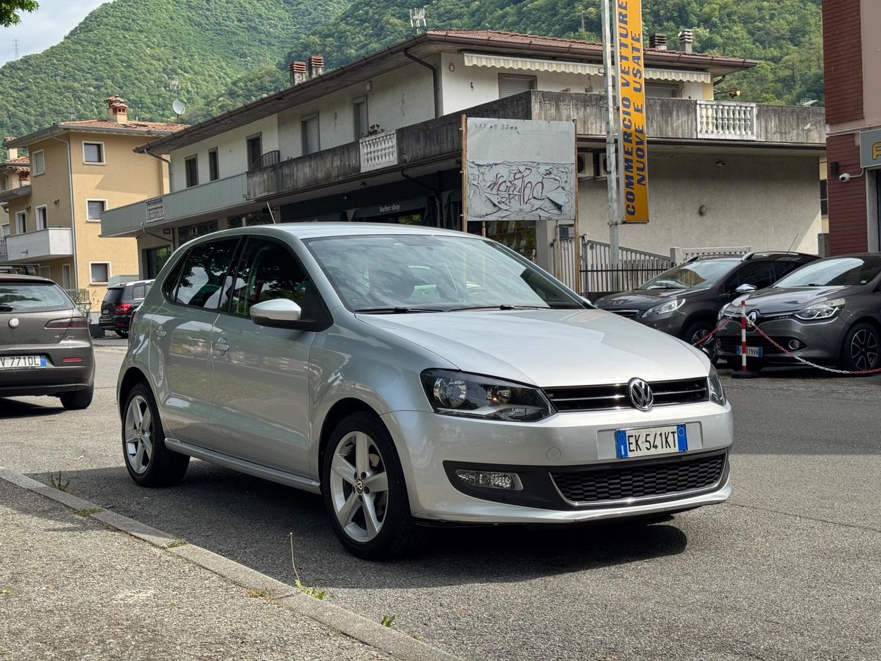 Volkswagen Polo 1.4 5 porte - CON SENSORI PER IL PARCHEGGIO - OK NEOPATENTATI