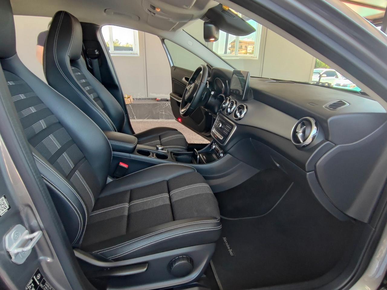 Mercedes-benz GLA 200 d Automatic Premium