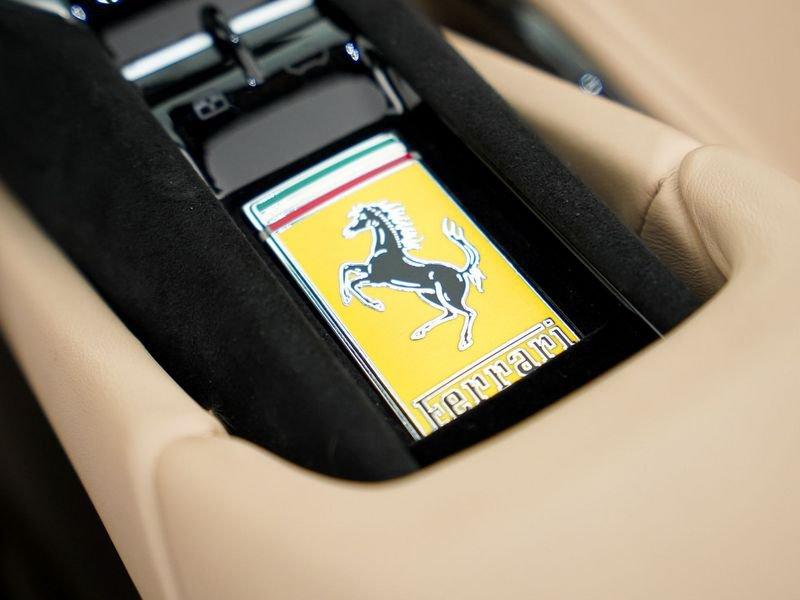 Ferrari 296 GTS 296 GTS 3.0
