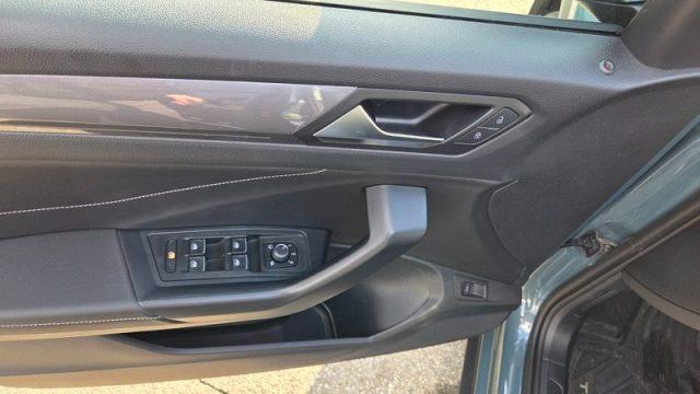 VOLKSWAGEN T-Roc 2.0 TDI SCR Style PERMUTE GARANZIA VW 2028