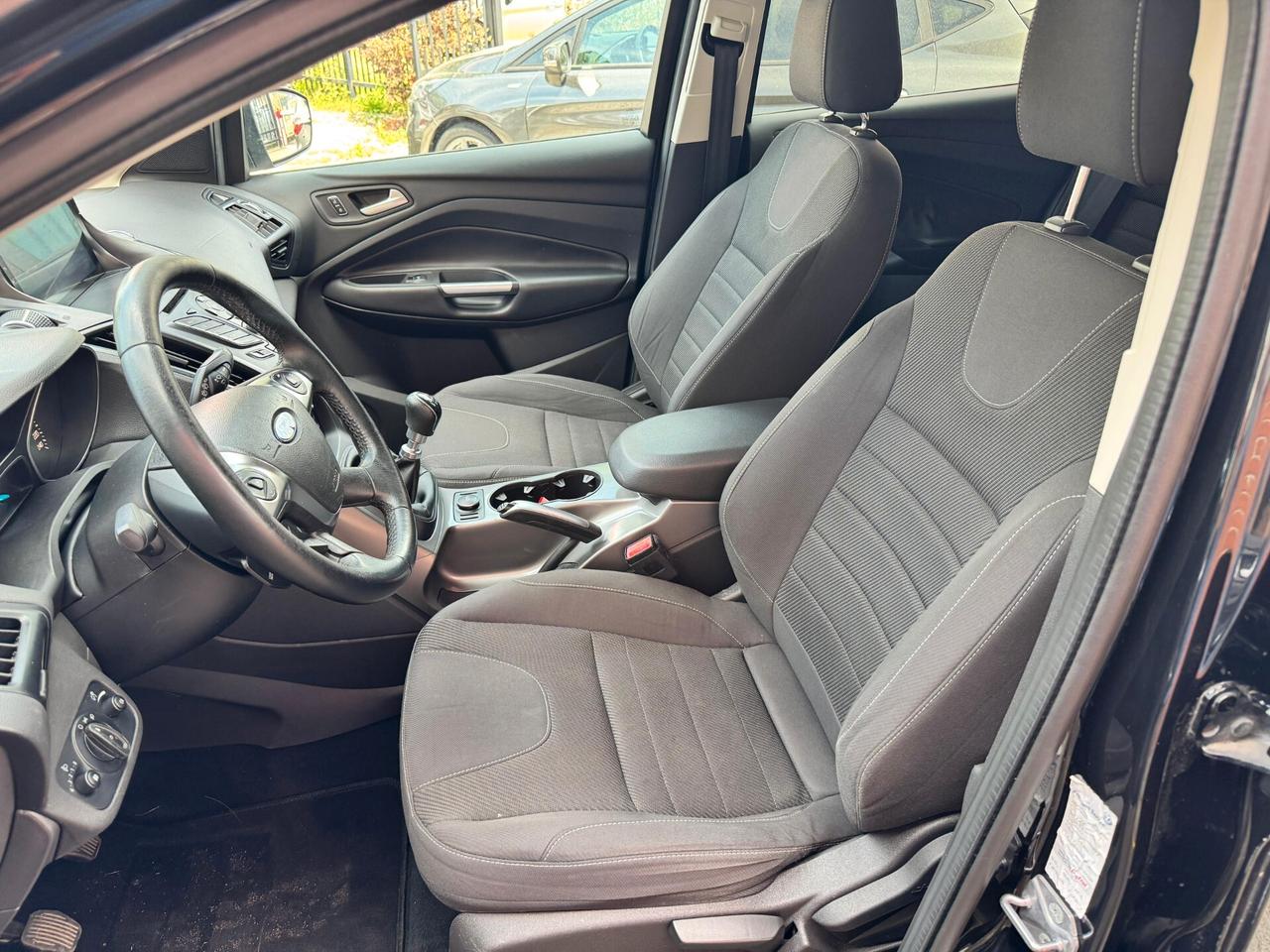 Ford Kuga 2.0 TDCI 120 CV S&S 2WD Titanium