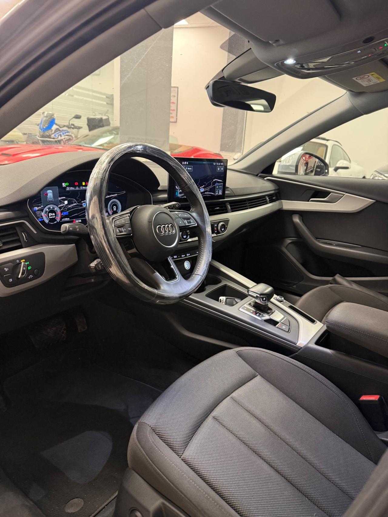 Audi A4 Avant 40 TDI S tronic line edition